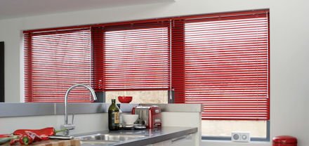 Red 25mm Venetian blind 